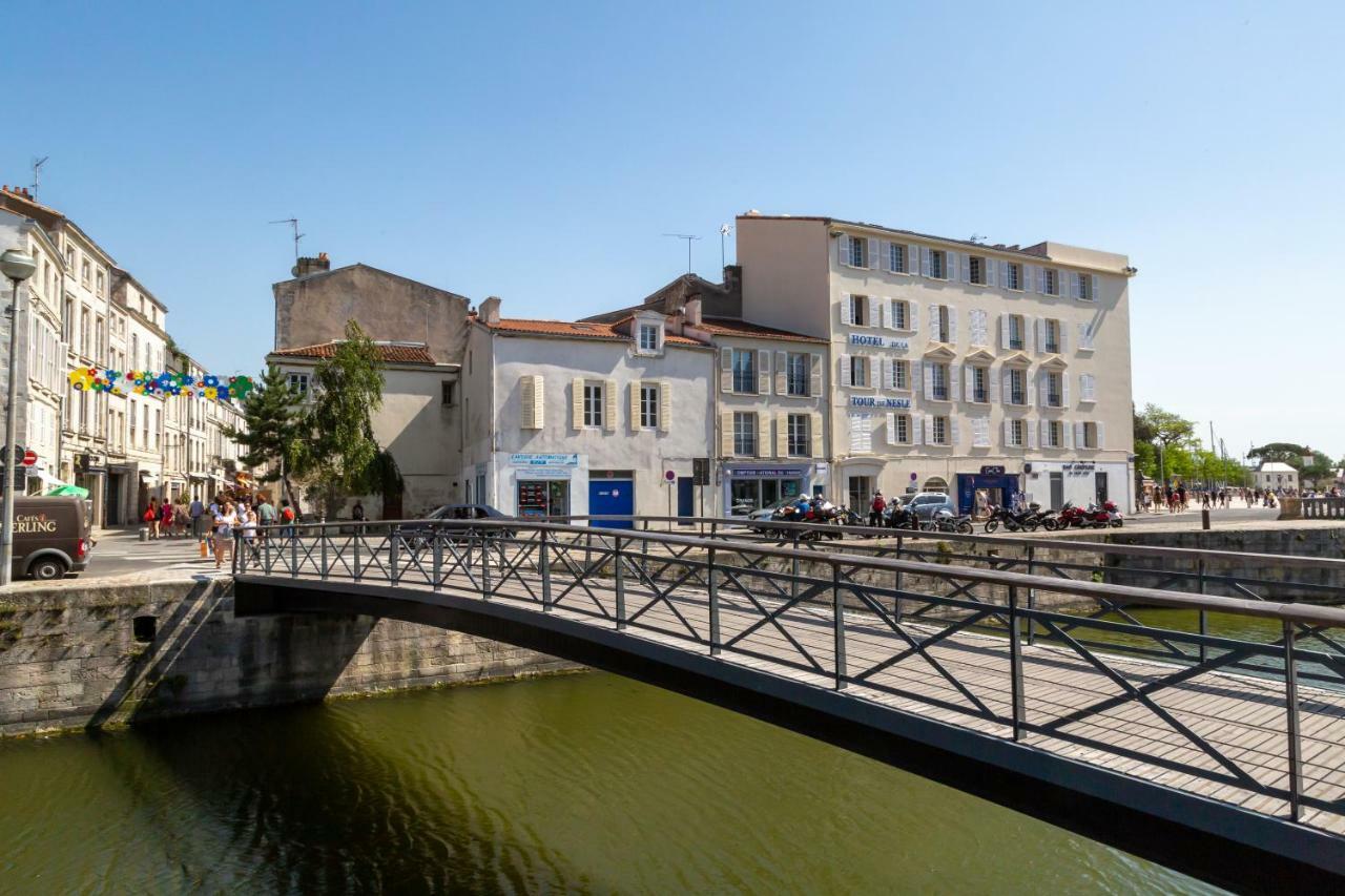 Tour De Nesle La Rochelle Vieux Port 3 Etoiles Hotel Exterior photo